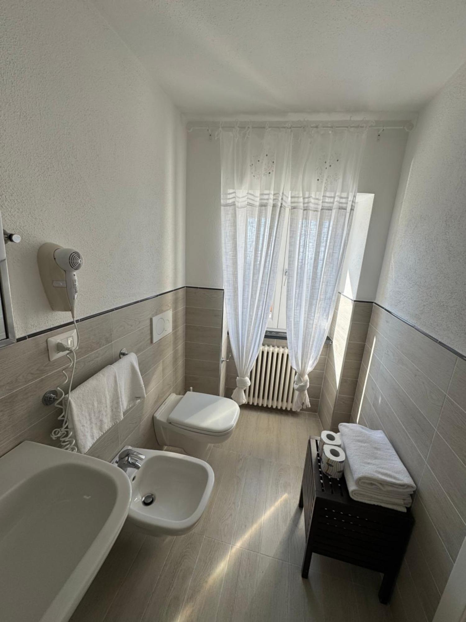 Affittacamere Pz Vernazza Luaran gambar