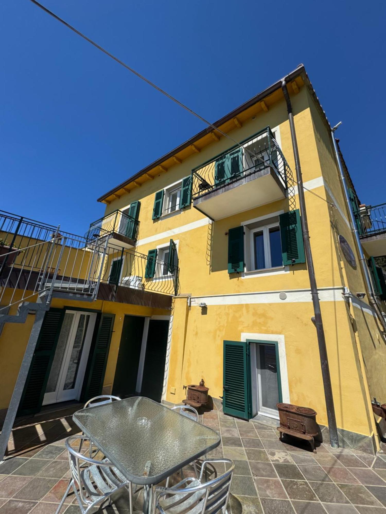Affittacamere Pz Vernazza Luaran gambar